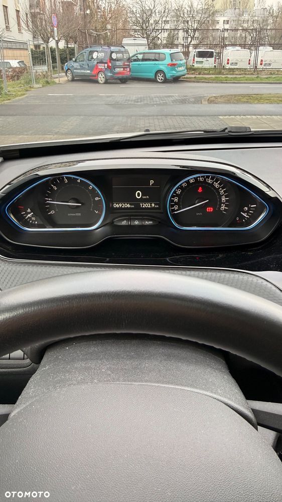 Peugeot 2008 1.2 Pure Tech Crossway S&S EAT6 - 7