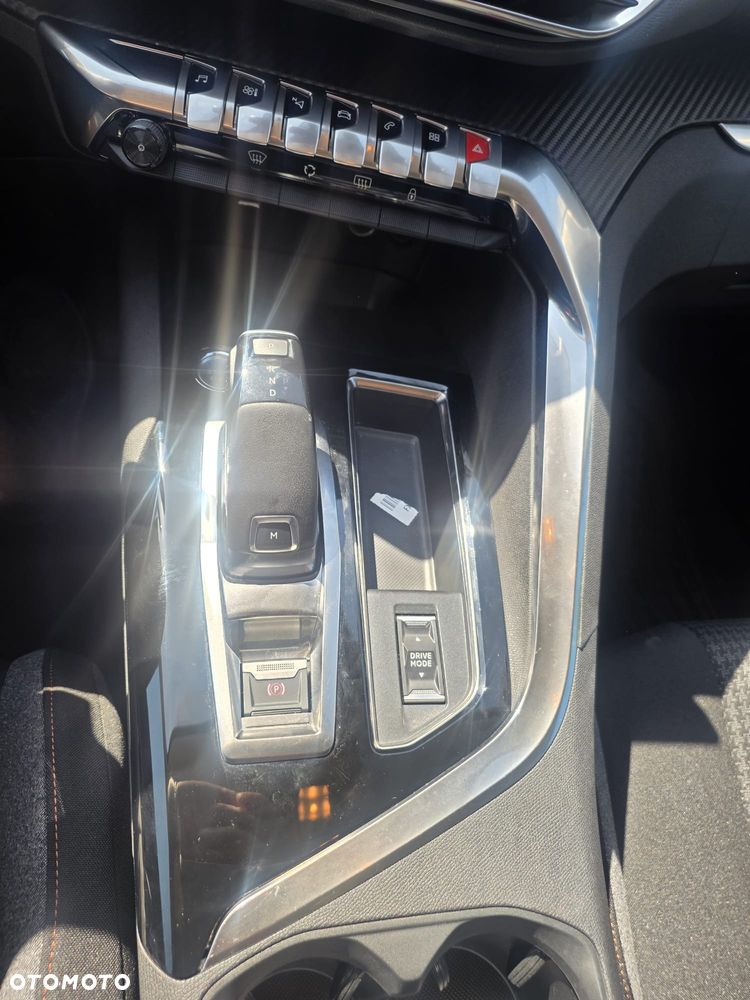 Peugeot 3008 PureTech 130 Stop & Start GPF EAT8 Active - 19