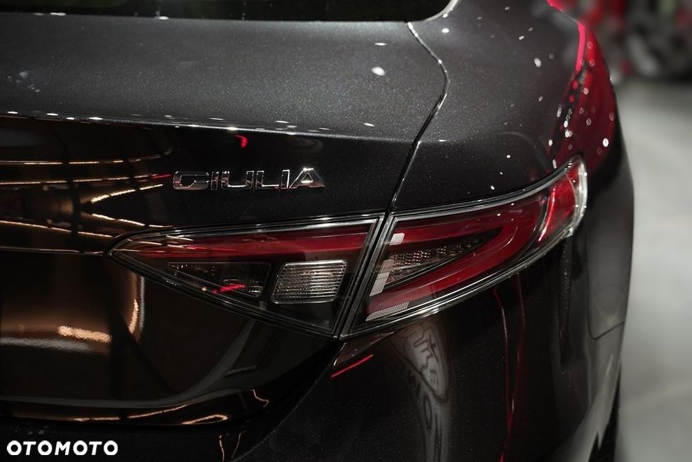 Alfa Romeo Giulia 2.0 Turbo Veloce Q4 - 19