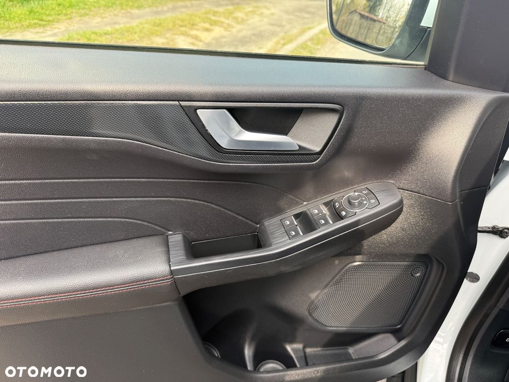 Ford Kuga 2.5 FHEV FWD ST-Line - 22