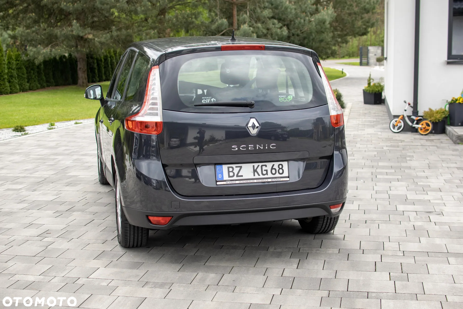 Renault Grand Scenic - 21