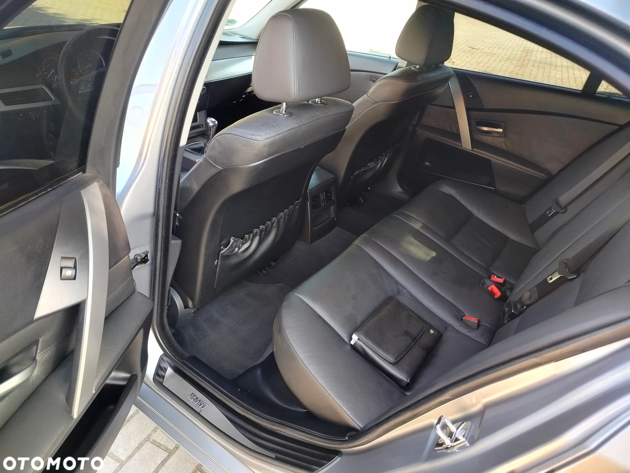BMW Seria 5 525i - 15