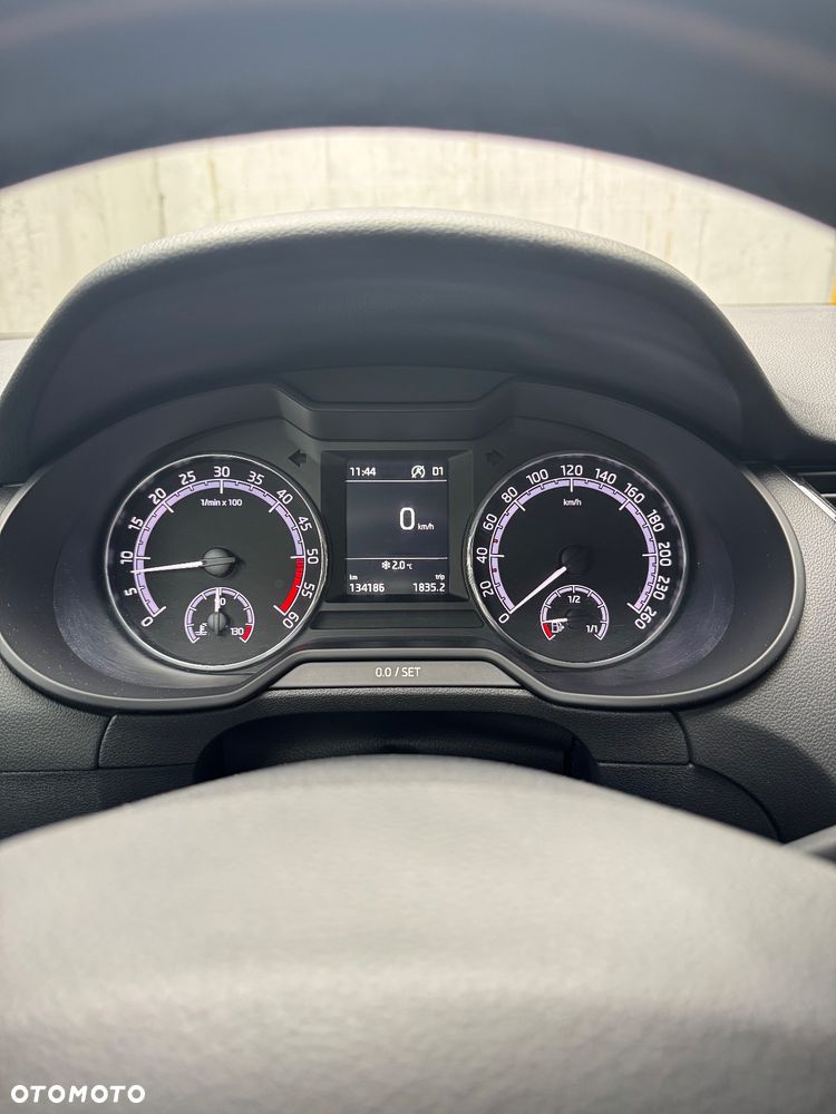 Skoda Octavia 1.6 TDI Ambition DSG - 13