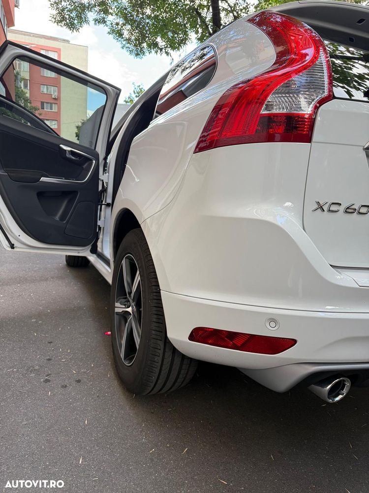 Volvo XC 60 D4 RDesign - 12