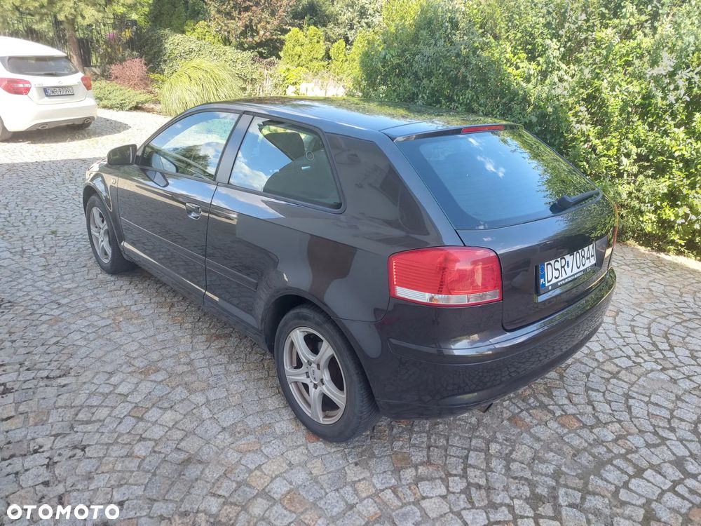 Audi A3 3-drzwiowe 1.6 Ambiente - 4