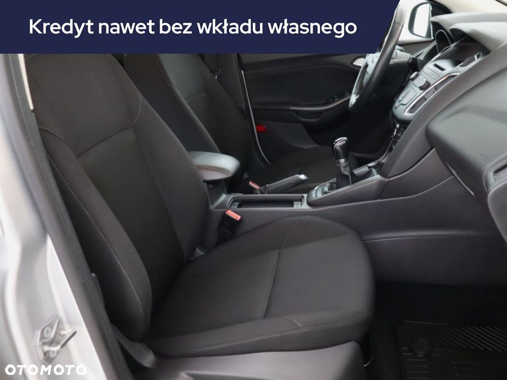 Ford Focus SW - 11