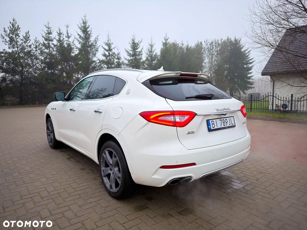 Maserati Levante S Q4 - 8
