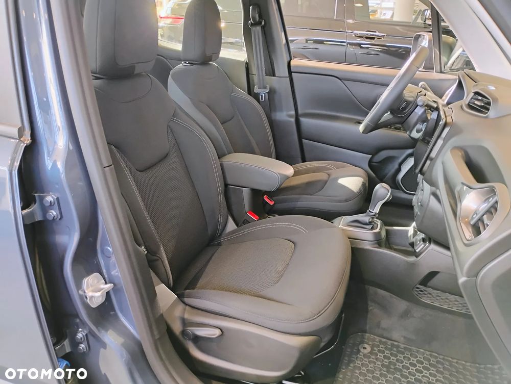 Jeep Renegade 1.5 T4 mHEV Altitude FWD S&S DCT - 6