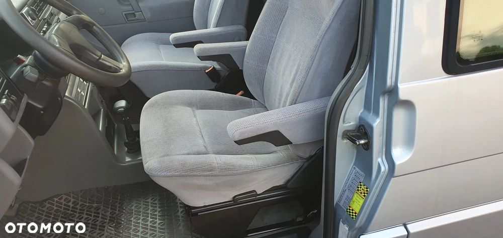 Volkswagen Multivan - 6