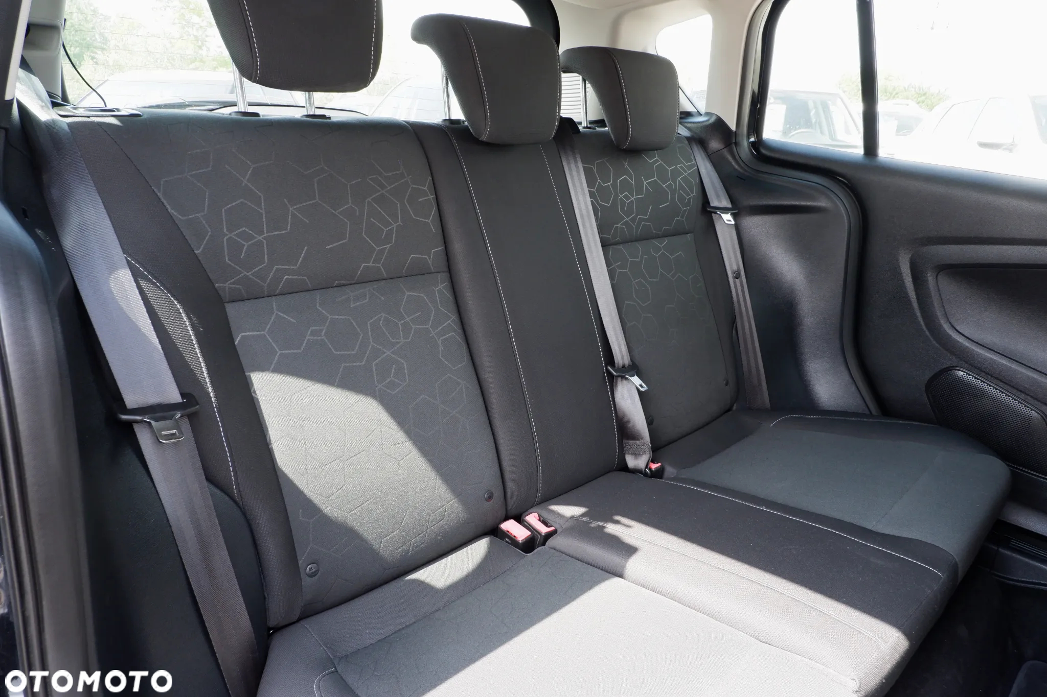 Ford B-MAX 1.4 Ambiente EU6 - 12