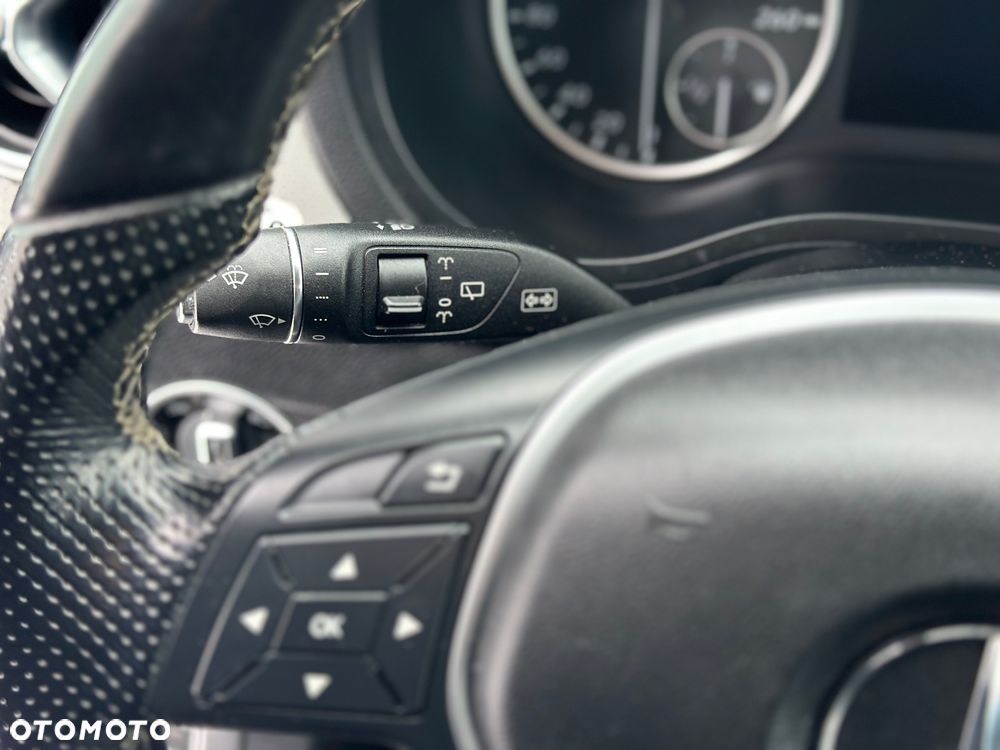 Mercedes-Benz Klasa B 180 (BlueEFFICIENCY) - 16