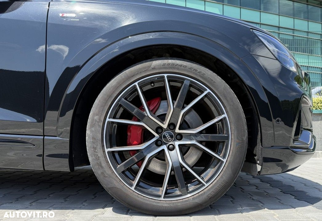 Audi Q8 60 TFSIe quattro tiptronic - 33