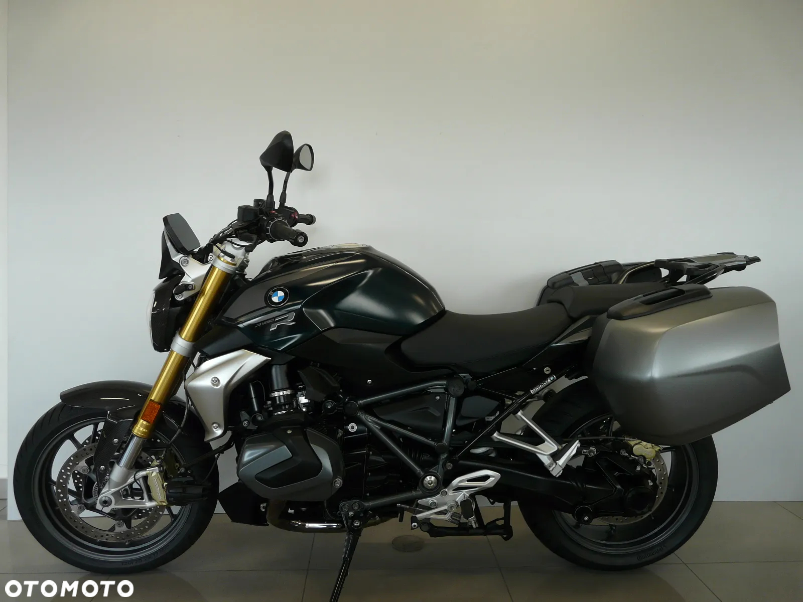 BMW R - 12