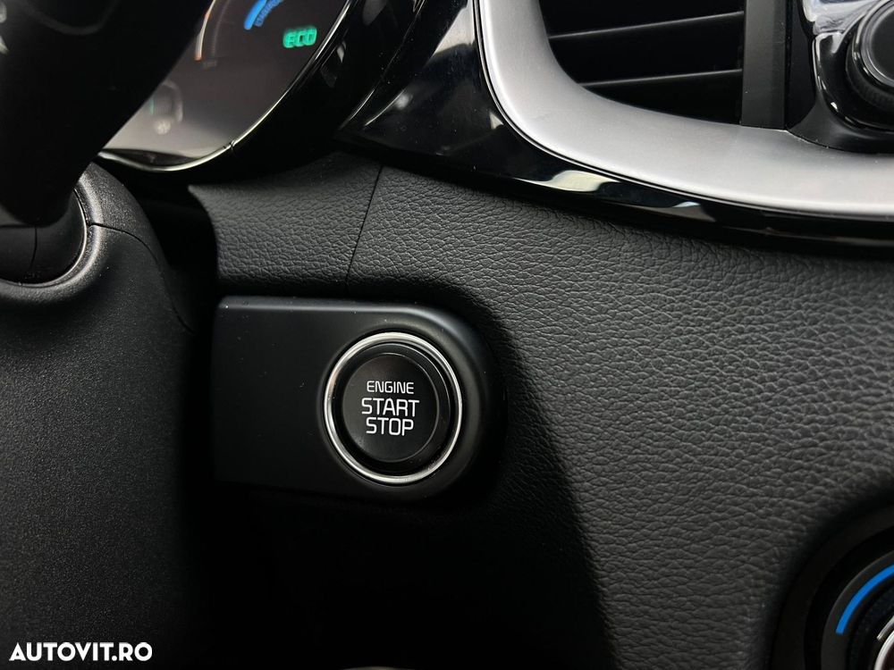 Kia XCeed - 33