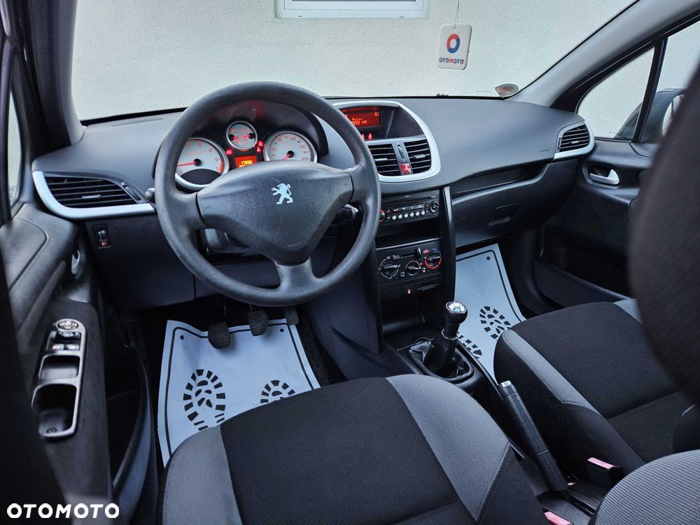 Peugeot 207 - 5