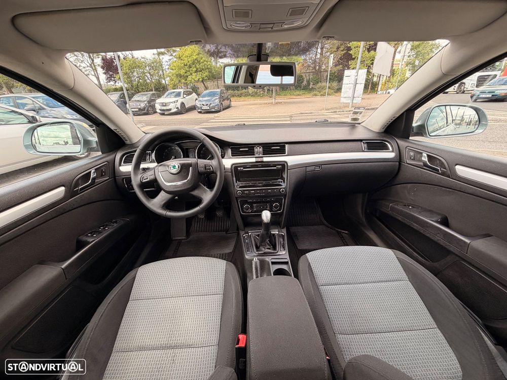 Skoda Superb Break 1.9 TDi Elegance - 26