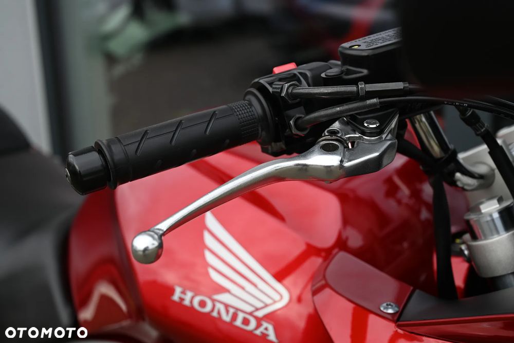Honda CBF - 15