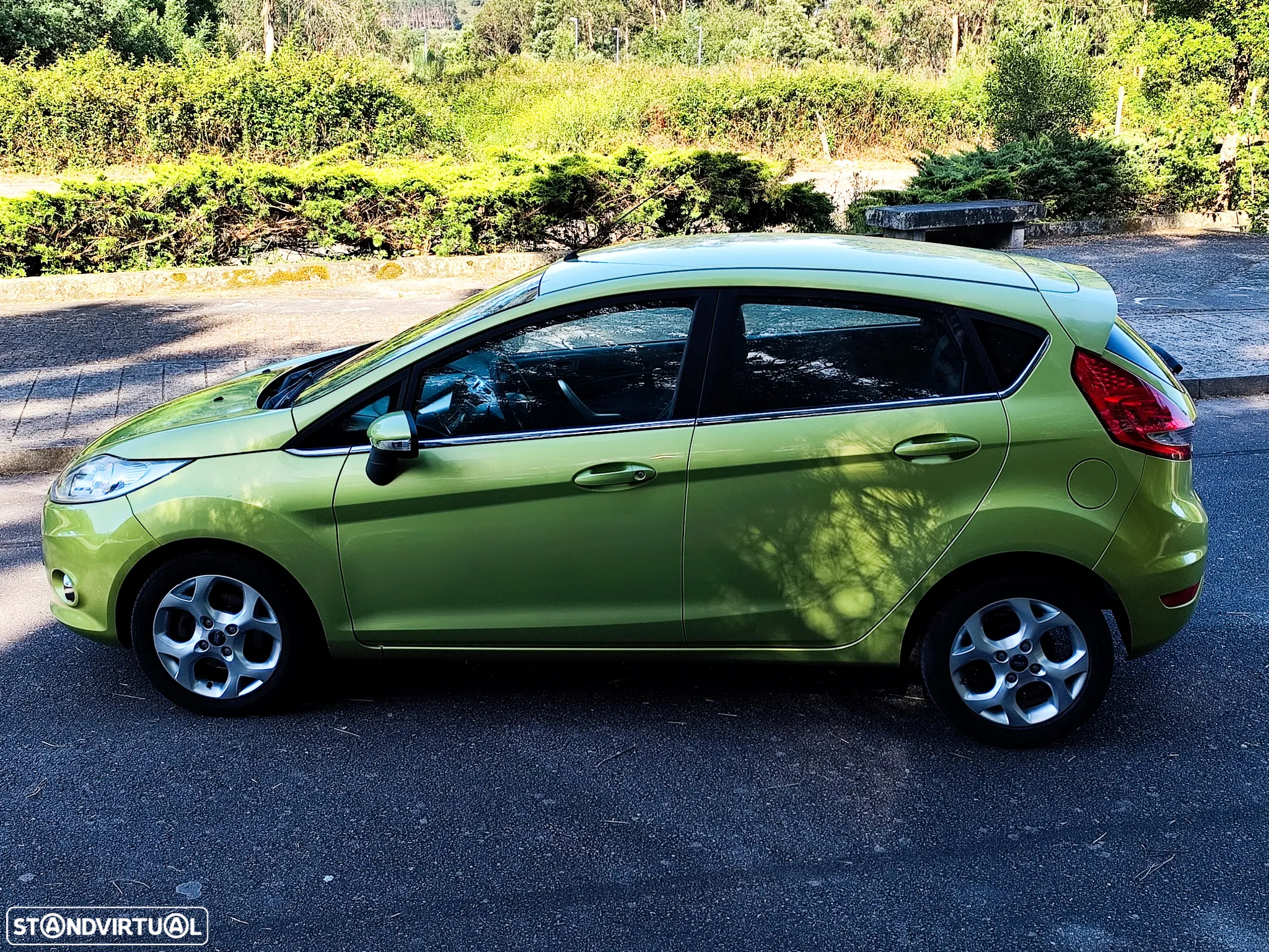 Ford Fiesta 1.4 TDCi Ambiente - 9