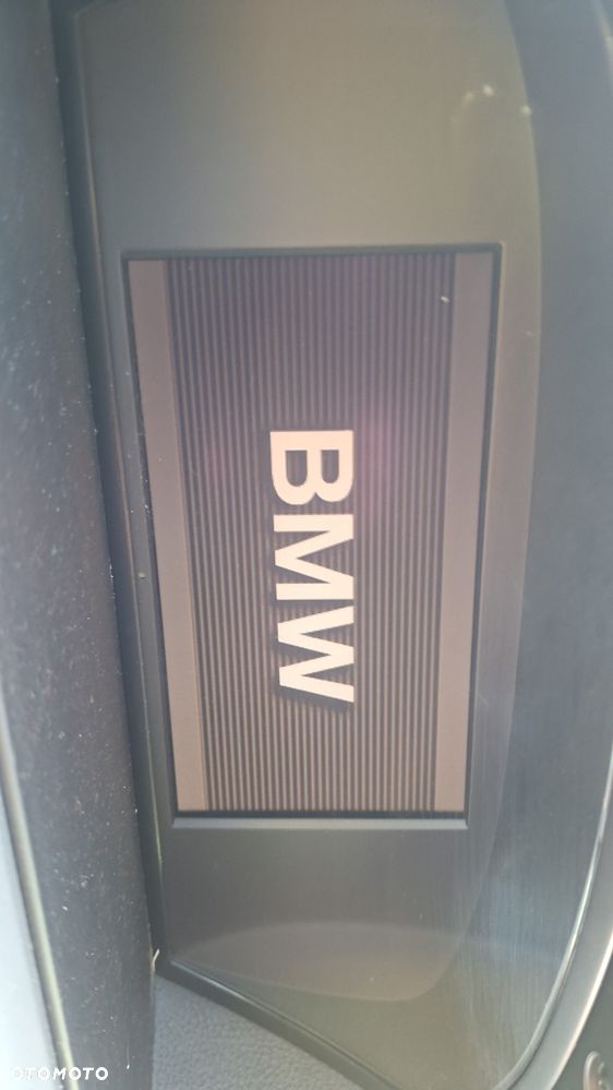 BMW Seria 3 320d - 33