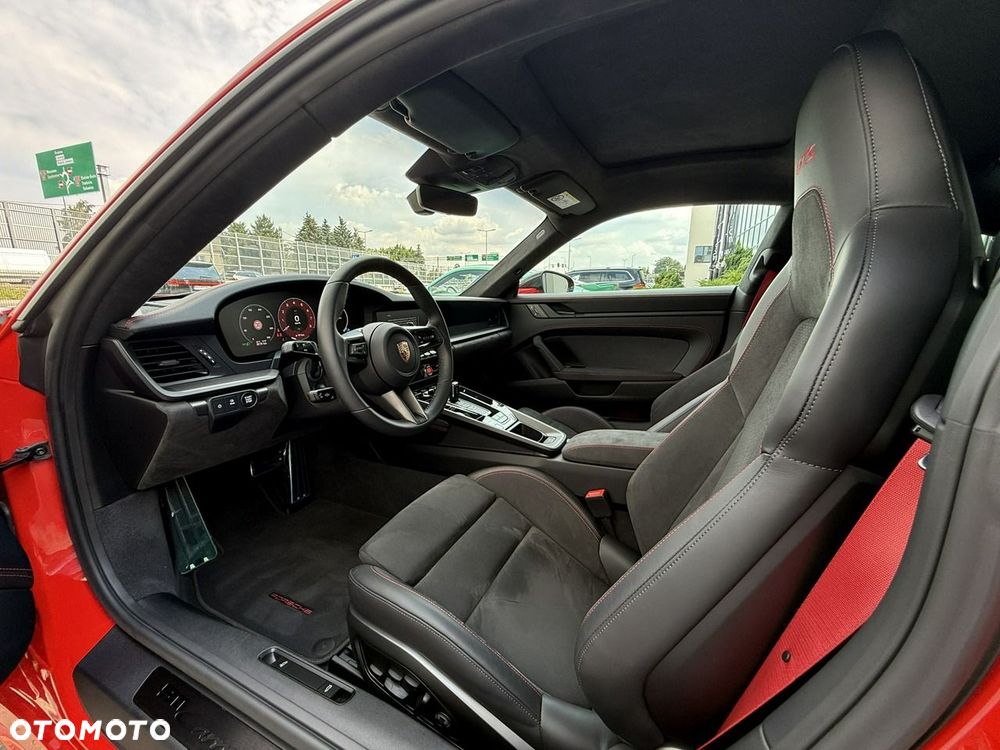 Porsche 911 - 25