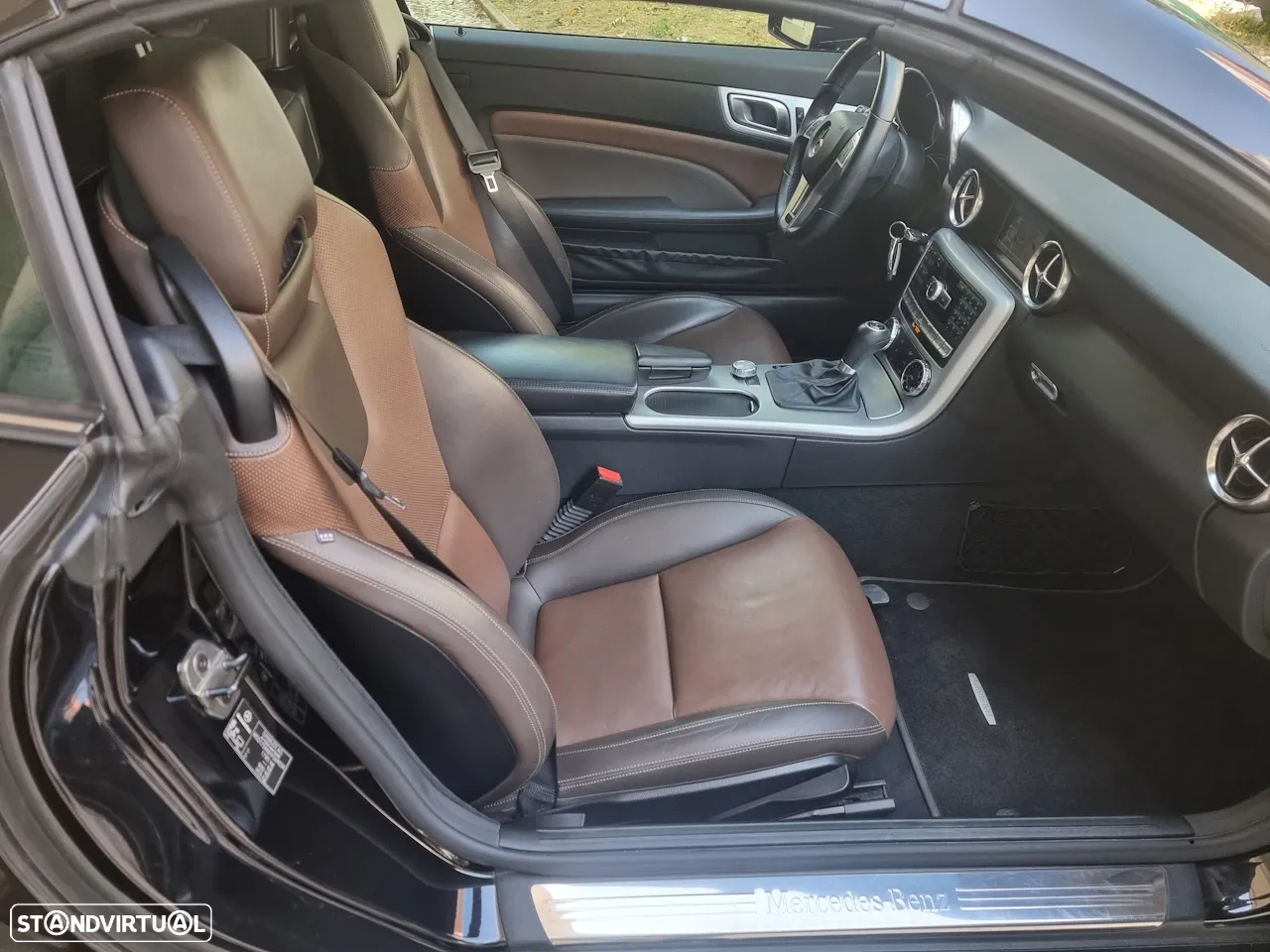 Mercedes-Benz SLK 200 (BlueEFFICIENCY) 7G-TRONIC - 20