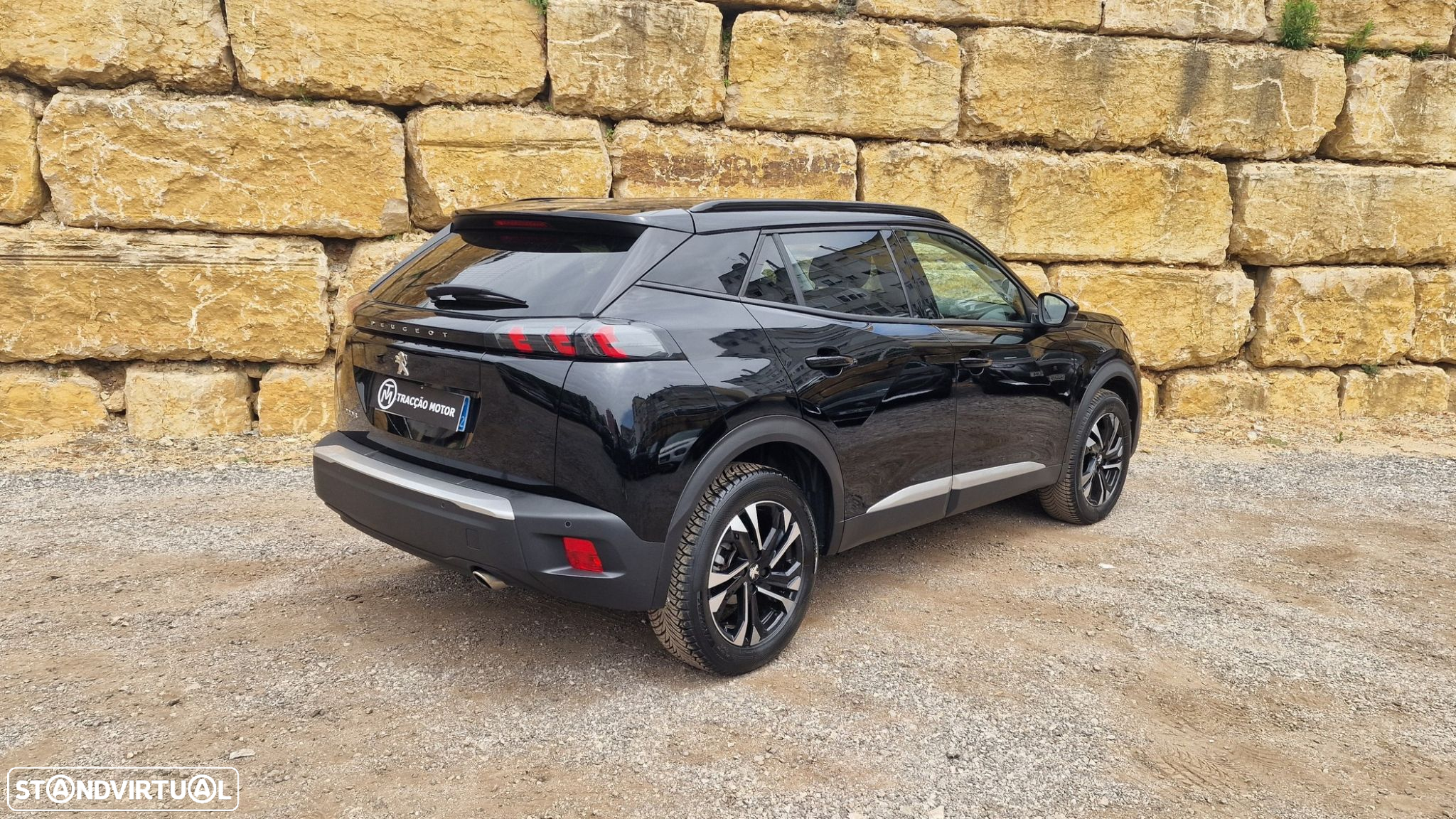Peugeot 2008 1.5 BlueHDi Allure EAT8 - 6