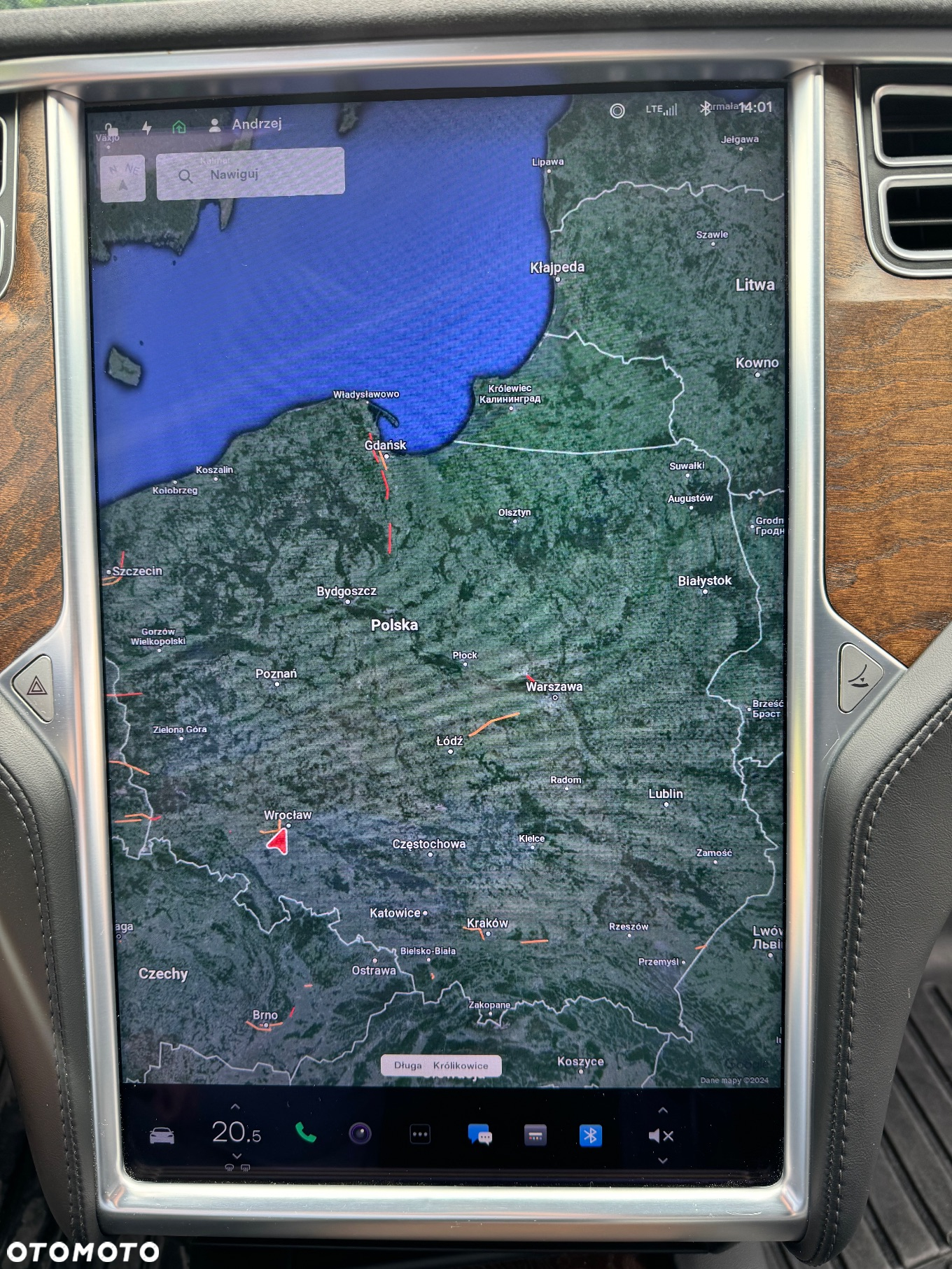 Tesla Model S - 20