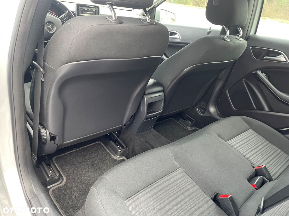 Mercedes-Benz Klasa A 180 CDI (BlueEFFICIENCY) Style - 24