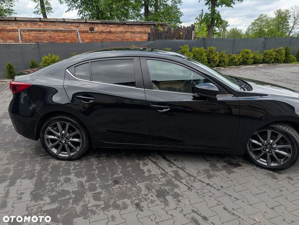 Mazda 3 - 4
