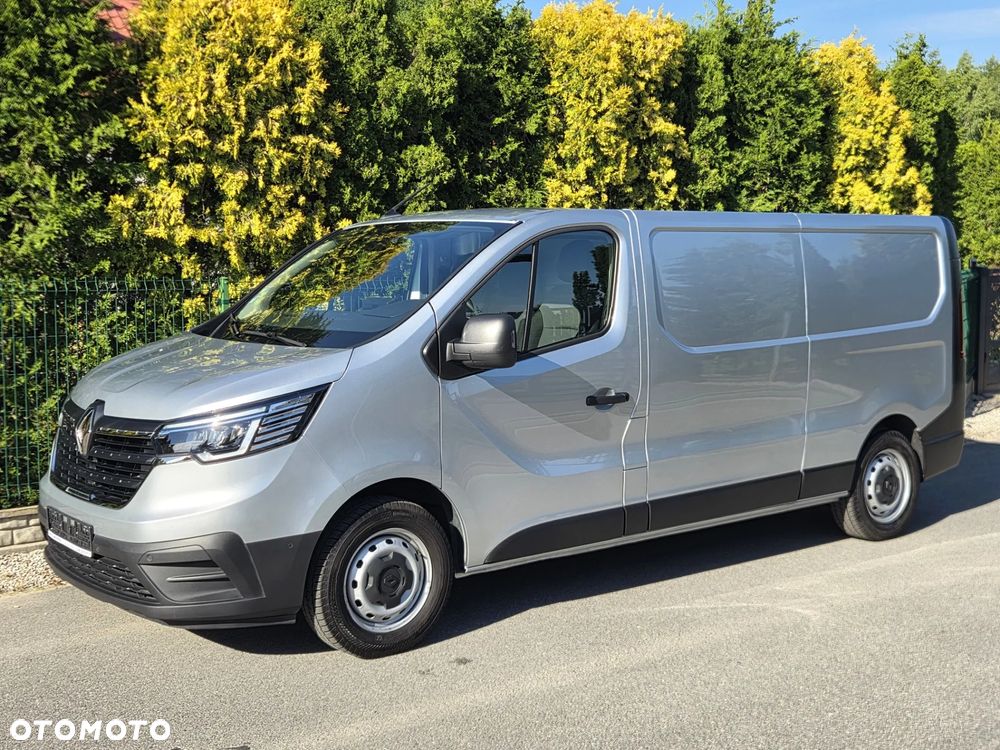 Renault TRAFIC - 2