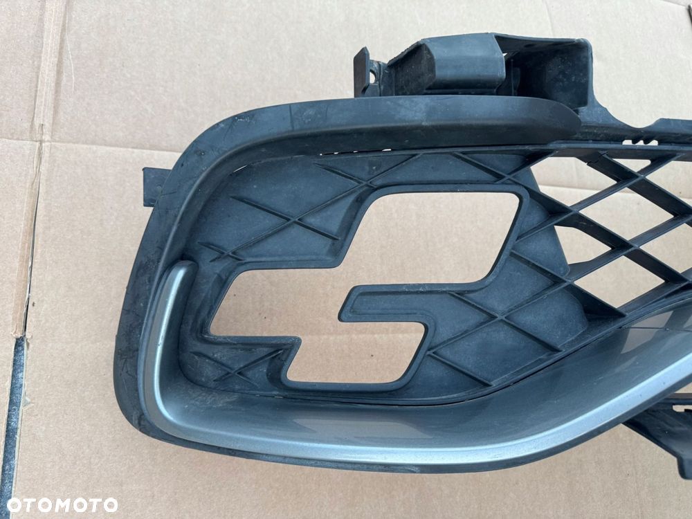 zderzak listwa kratka renault clio iv 4 rs trophy oryginał - 2