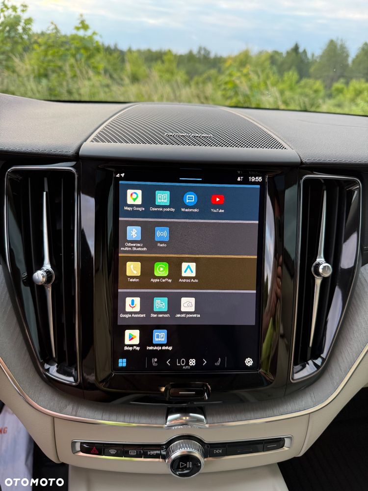 Volvo XC 60 T8 Plug-In Hybrid AWD Ultra Dark - 28