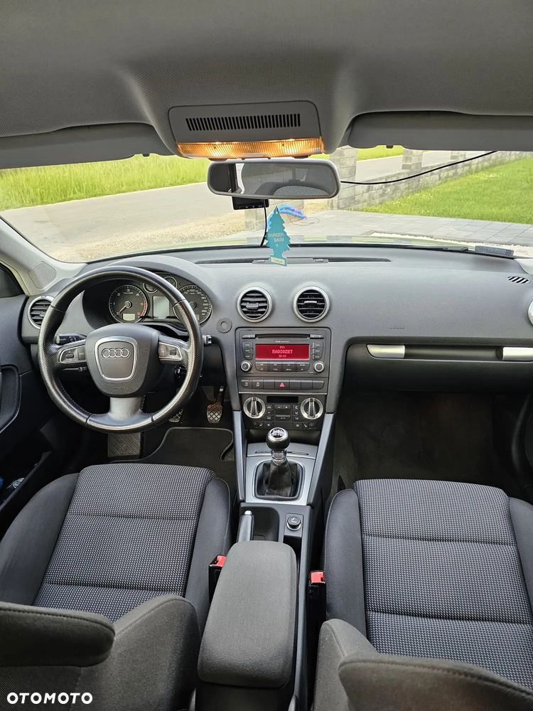 Audi A3 Sportback 2.0 TDI Ambiente - 15