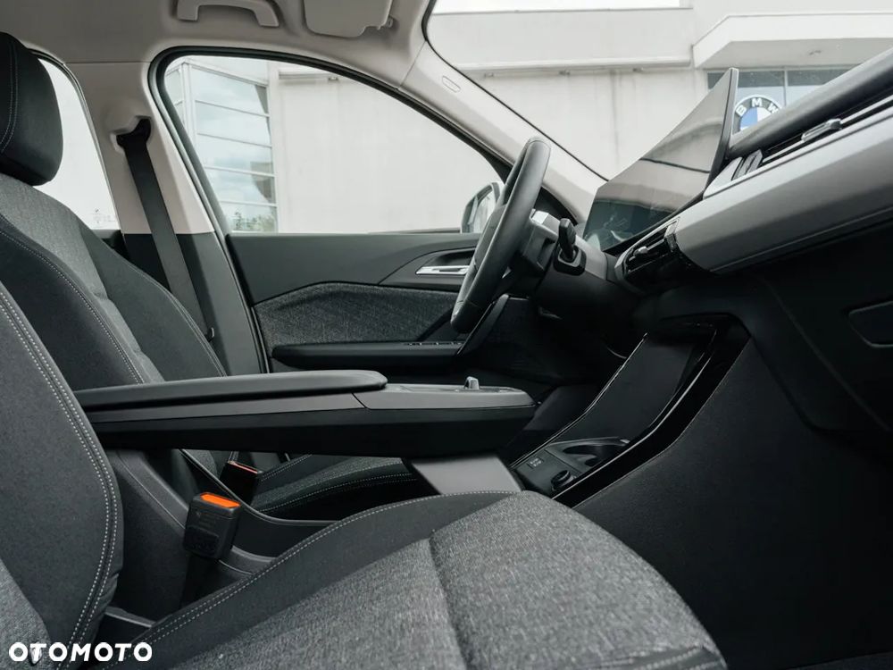 BMW iX1 eDrive20 - 9