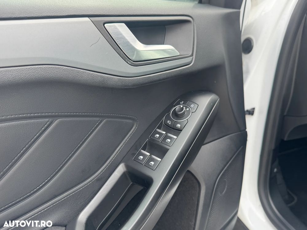 Ford Focus 1.5 EcoBlue Active - 19