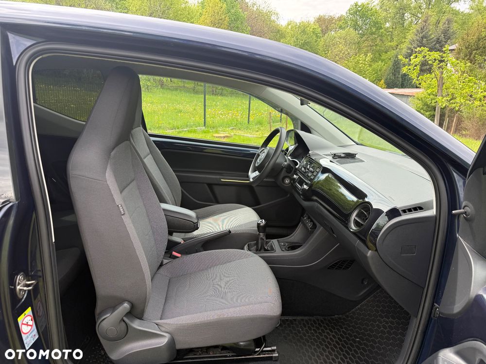 Volkswagen up! - 9