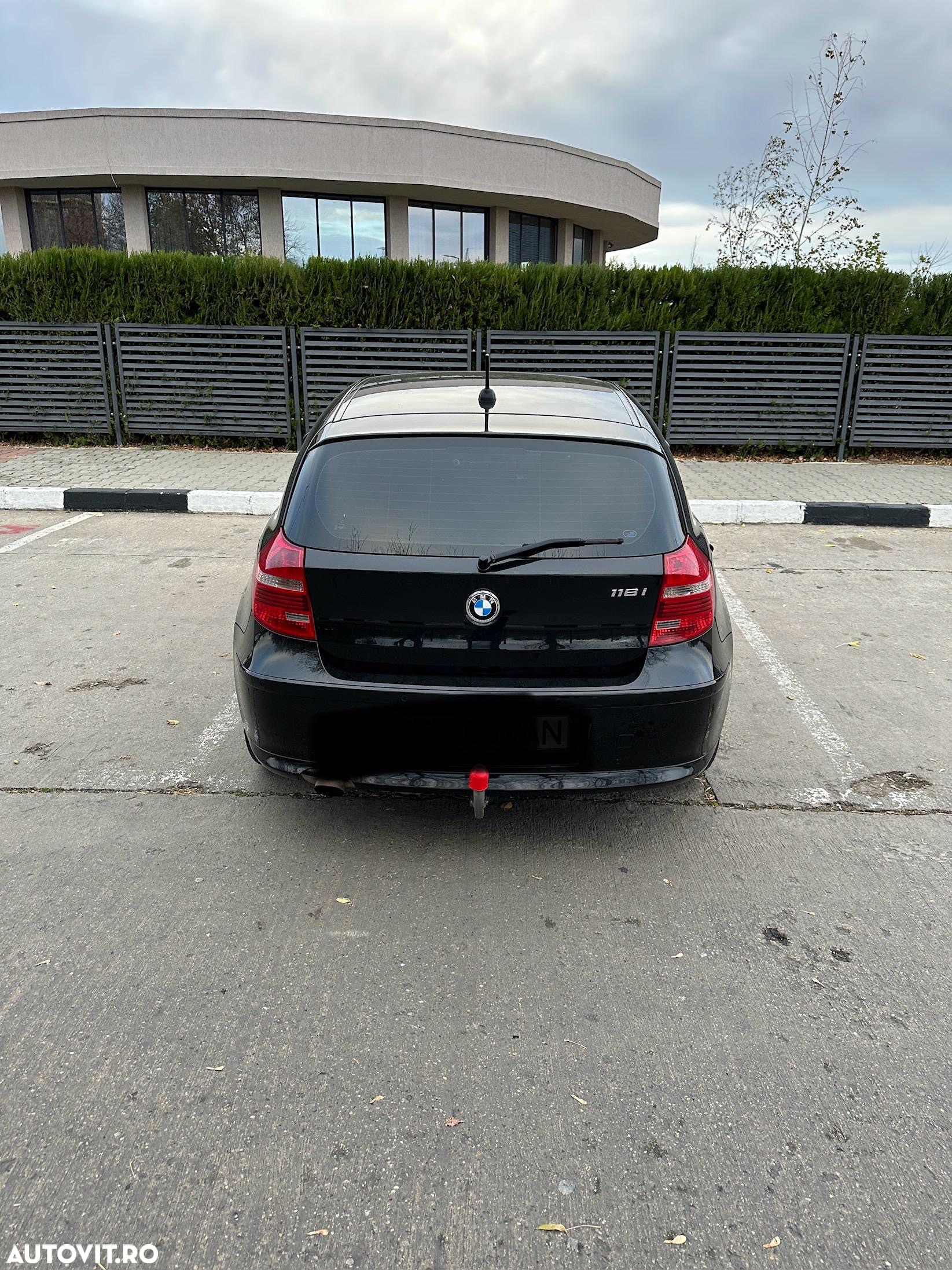 BMW Seria 1 116i - 21