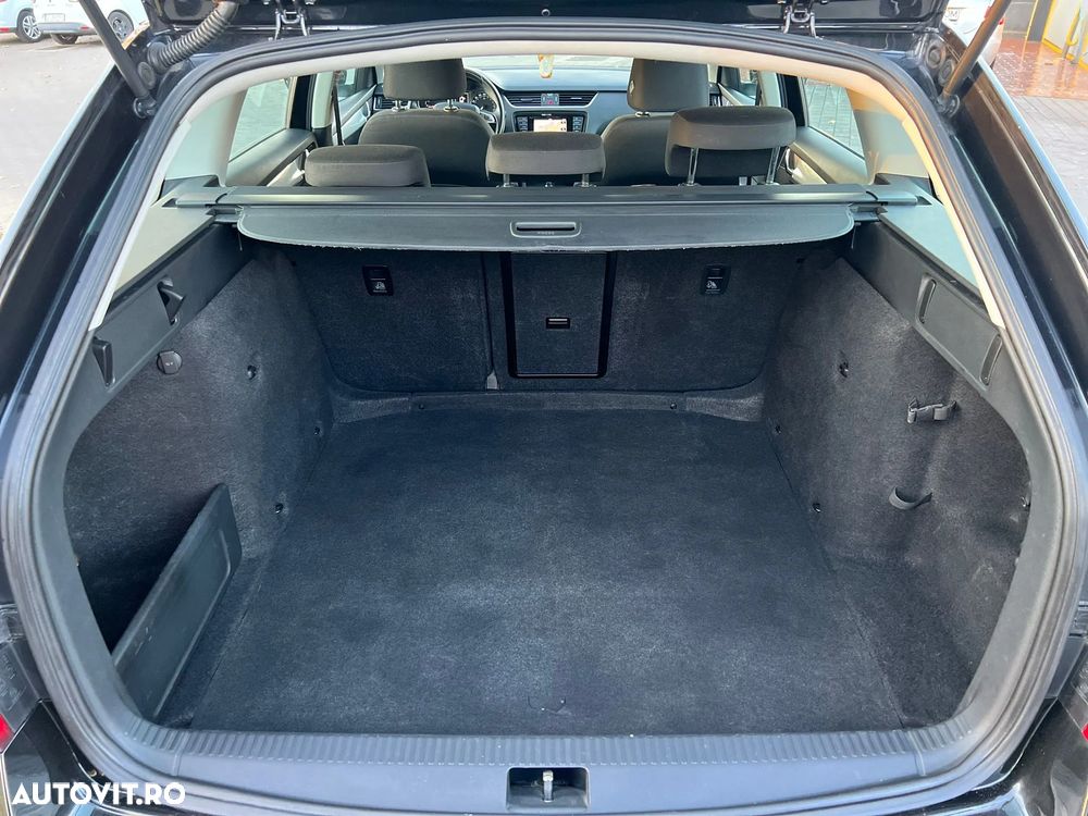 Skoda Octavia Combi 1.6 TDI Premium Edition - 19