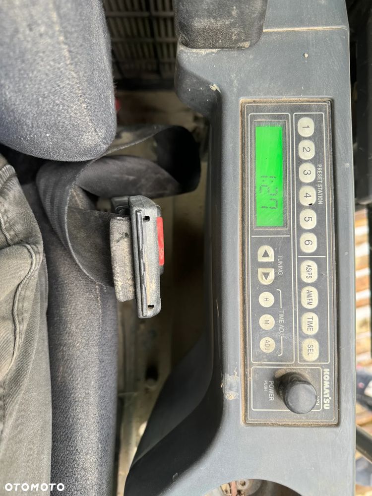 Komatsu PC210 LC - 18