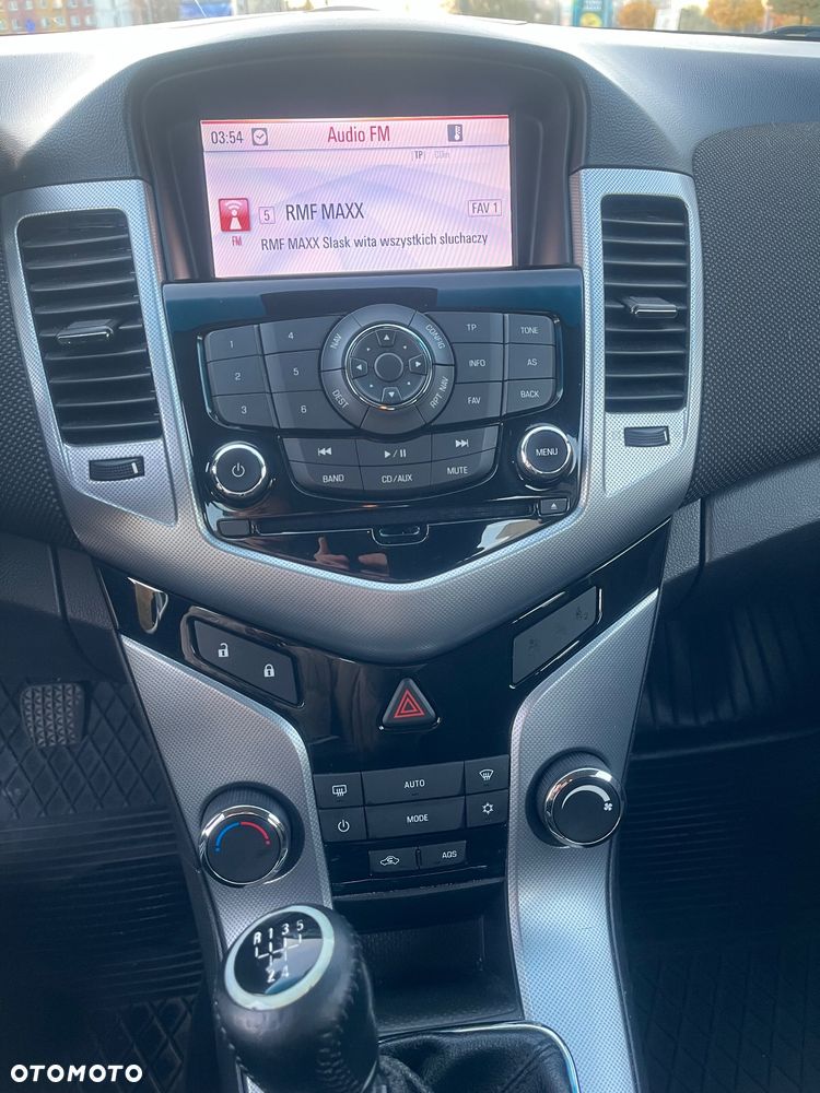 Chevrolet Cruze 1.8 LT - 8