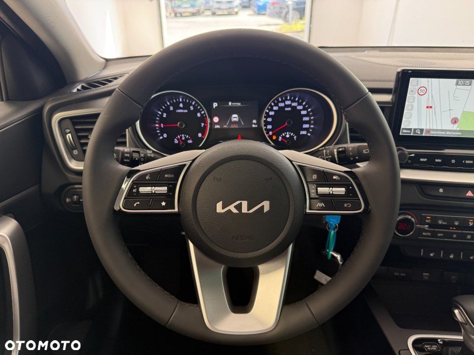 Kia XCeed - 10