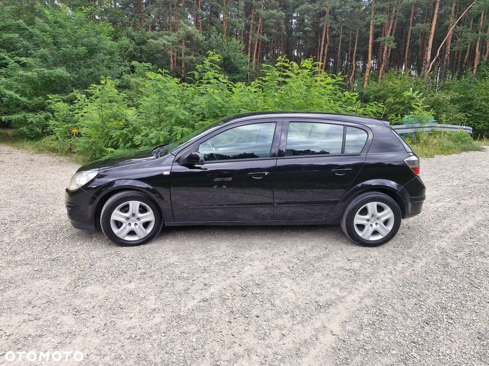 Opel Astra 1.6 Enjoy - 2