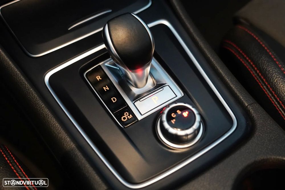 Mercedes-Benz A 45 AMG 4-Matic - 16