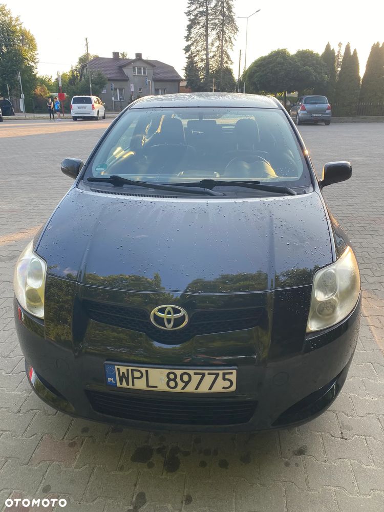 Toyota Auris 1.4 VVT-i - 2
