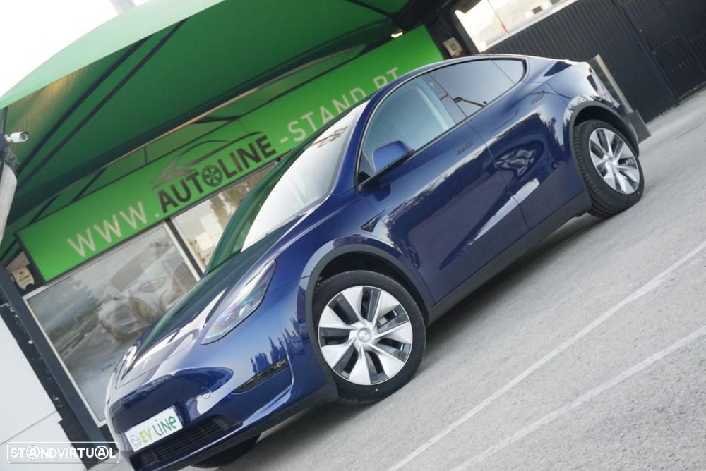 Tesla Model Y Long Range Dual Motor AWD - 6