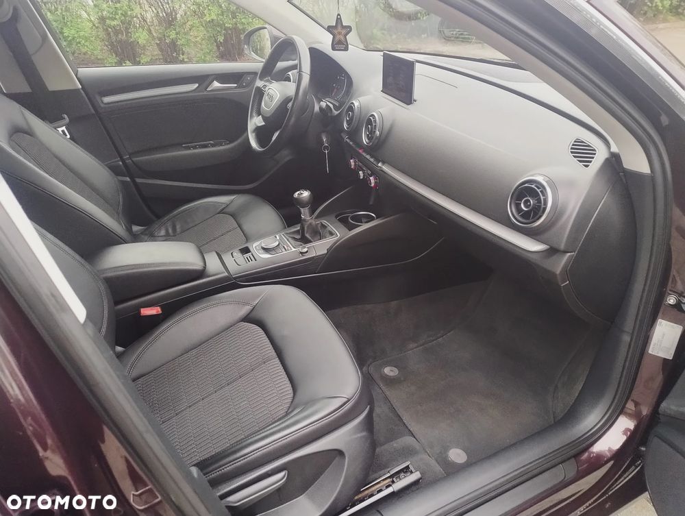 Audi A3 Sportback 2.0 TDI sport - 14