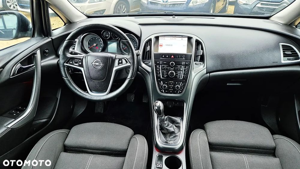 Opel Astra 1.4 Turbo Cosmo - 34