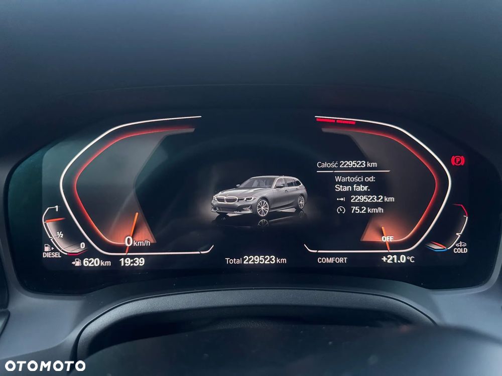 BMW Seria 3 320d Sport Line - 12