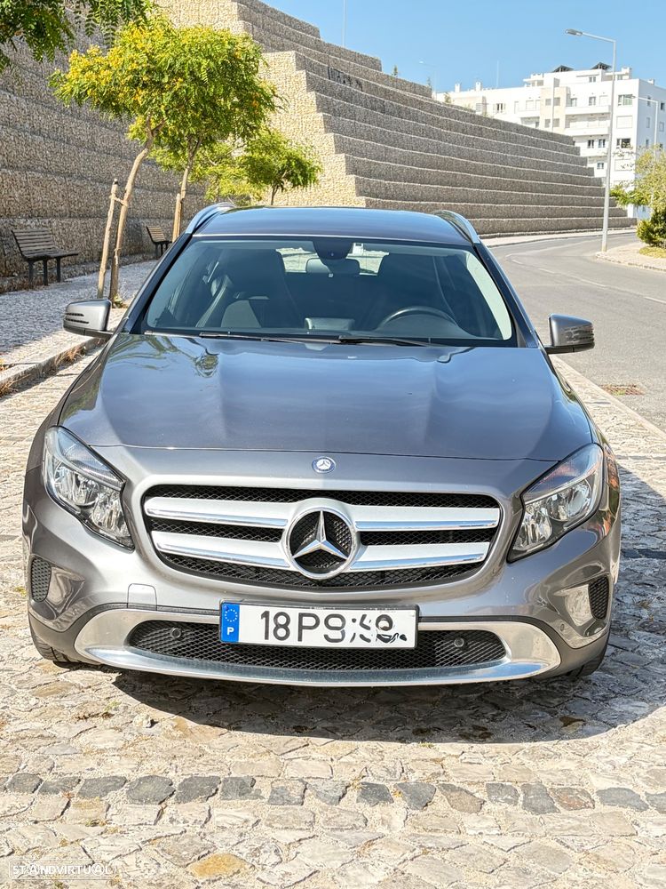 Mercedes-Benz GLA 180 CDI Urban - 13