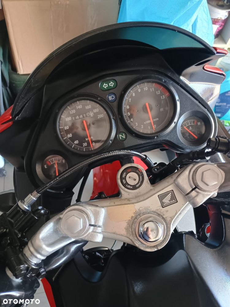 Honda CBR - 6